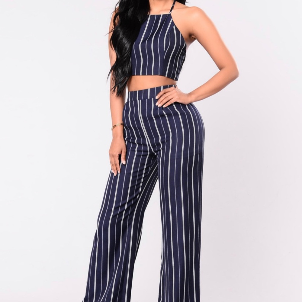 Windsor Striped Down Set in Navy